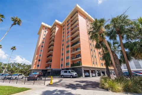 Copropriété à vendre à Saint Petersburg, Floride: 2 chambres, 122.17 m2 № 1918303 - photo 2