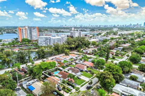 Villa ou maison à vendre à North Miami Beach, Floride: 3 chambres, 81.75 m2 № 2060817 - photo 7