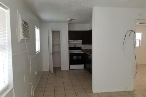 Apartment in Tampa, Florida 1 bedroom, 223.06 sq.m. № 1798515 - photo 2