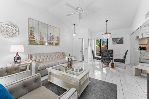 Condominio en venta en Boynton Beach, Florida, 2 dormitorios, 92.53 m2 № 2087765 - foto 3