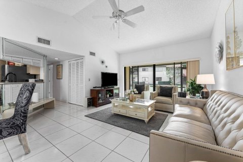 Condominio en venta en Boynton Beach, Florida, 2 dormitorios, 92.53 m2 № 2087765 - foto 4