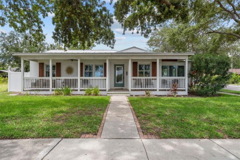 Villa ou maison à louer à Tampa, Floride: 3 chambres, 112.88 m2 № 1850037 - photo 1
