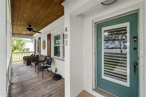 House in Tampa, Florida 3 bedrooms, 112.88 sq.m. № 1850037 - photo 2