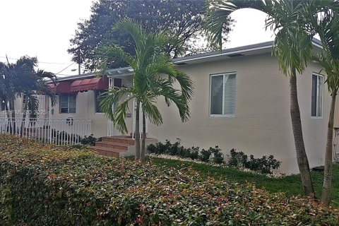 Casa en alquiler en Miami, Florida, 1 dormitorio, 64.1 m2 № 1993802 - foto 6