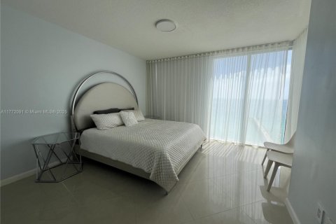 Condo in Sunny Isles Beach, Florida, 2 bedrooms  № 1862682 - photo 13