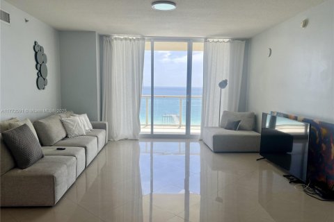 Condo in Sunny Isles Beach, Florida, 2 bedrooms  № 1862682 - photo 5