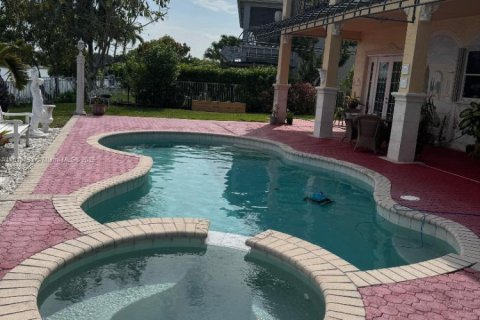 Casa en venta en Miramar, Florida, 5 dormitorios, 366.78 m2 № 1775947 - foto 5