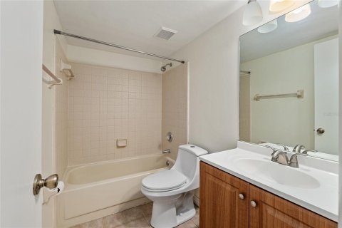 Купить кондоминиум в Гейнсвилл, Флорида 7 комнат, 102.75м2, № 2094875 - фото 26