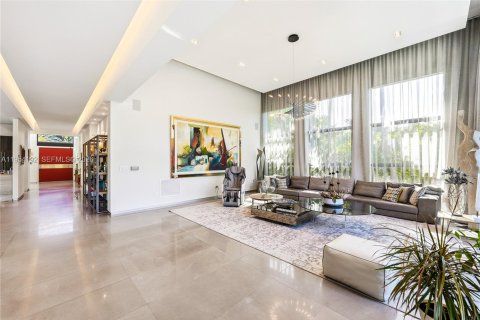 Casa en venta en Golden Beach, Florida, 6 dormitorios, 498.23 m2 № 2054941 - foto 27