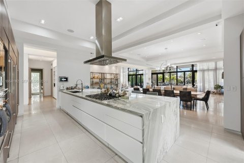 Casa en venta en Golden Beach, Florida, 6 dormitorios, 498.23 m2 № 2054941 - foto 17