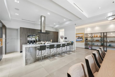 Casa en venta en Golden Beach, Florida, 6 dormitorios, 498.23 m2 № 2054941 - foto 19