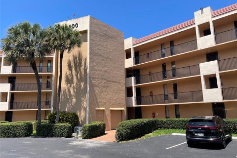 Copropriété à louer à Margate, Floride: 2 chambres, 91.97 m2 № 1186252 - photo 1