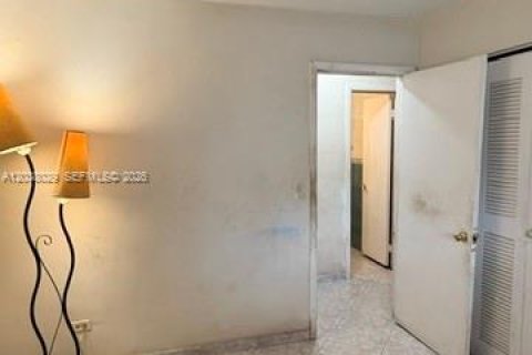 Villa ou maison à vendre à Miramar, Floride: 3 chambres, 84.73 m2 № 2189328 - photo 8