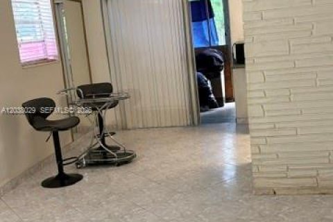 Villa ou maison à vendre à Miramar, Floride: 3 chambres, 84.73 m2 № 2189328 - photo 14