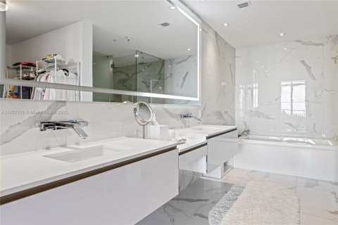 Copropriété à vendre à Aventura, Floride: 5 chambres, 410.35 m2 № 1811872 - photo 26