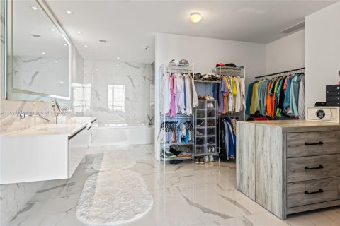 Copropriété à vendre à Aventura, Floride: 5 chambres, 410.35 m2 № 1811872 - photo 24
