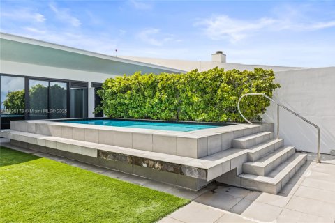 Copropriété à vendre à Aventura, Floride: 5 chambres, 410.35 m2 № 1811872 - photo 4