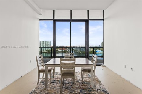 Copropriété à vendre à Aventura, Floride: 5 chambres, 410.35 m2 № 1811872 - photo 18