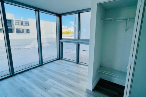 Copropriété à louer à Miami Beach, Floride: 1 chambre, 104.24 m2 № 2002562 - photo 5