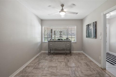 House in Clermont, Florida 3 bedrooms, 197.05 sq.m. № 1509507 - photo 27