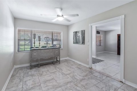 House in Clermont, Florida 3 bedrooms, 197.05 sq.m. № 1509507 - photo 20