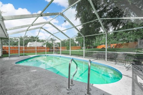 Casa en venta en Lakeland, Florida, 4 dormitorios, 144.83 m2 № 1901039 - foto 23