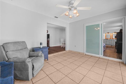Casa en venta en Lakeland, Florida, 4 dormitorios, 144.83 m2 № 1901039 - foto 10