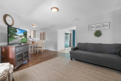 Casa en venta en Lakeland, Florida, 4 dormitorios, 144.83 m2 № 1901039 - foto 2