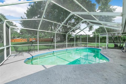 Casa en venta en Lakeland, Florida, 4 dormitorios, 144.83 m2 № 1901039 - foto 24