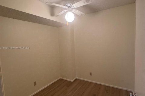 Купить кондоминиум в Помпано-Бич, Флорида 2 спальни, 126.07м2, № 1928845 - фото 16