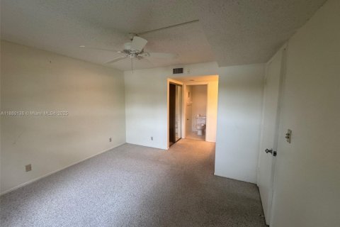 Купить кондоминиум в Помпано-Бич, Флорида 2 спальни, 126.07м2, № 1928845 - фото 18