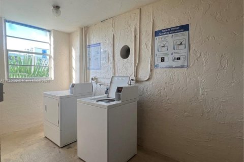 Copropriété à vendre à Miami, Floride: 1 chambre, 47.01 m2 № 1958211 - photo 4