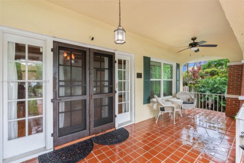 House in Pompano Beach, Florida 4 bedrooms, 246.01 sq.m. № 1930320 - photo 4