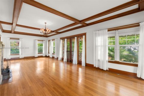 House in Pompano Beach, Florida 4 bedrooms, 246.01 sq.m. № 1930320 - photo 12