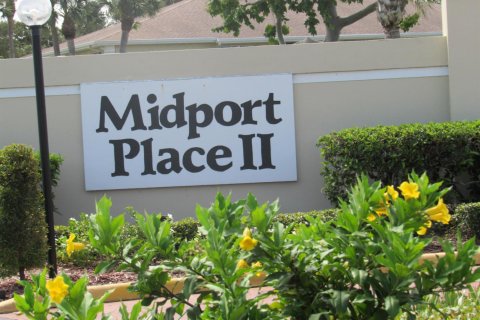 Copropriété à vendre à Port St. Lucie, Floride: 2 chambres, 82.31 m2 № 2377012 - photo 2