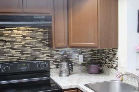 Copropriété à vendre à Port St. Lucie, Floride: 2 chambres, 82.31 m2 № 2377012 - photo 8