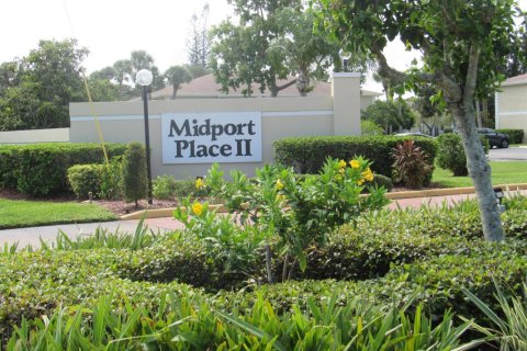 Condo à Port St. Lucie, Floride, 2 chambres  № 2377012