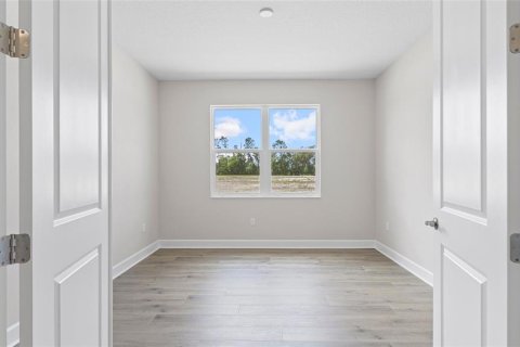 House in DeLand, Florida 2 bedrooms, 188.5 sq.m. № 2148624 - photo 4