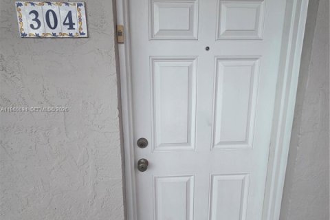 Condominio en alquiler en Miami, Florida, 2 dormitorios, 91.6 m2 № 2028298 - foto 7