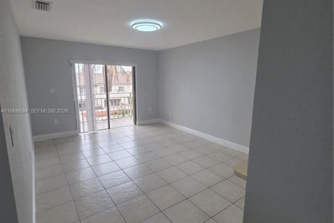 Condominio en alquiler en Miami, Florida, 2 dormitorios, 91.6 m2 № 2028298 - foto 17