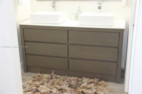 Copropriété à vendre à Aventura, Floride: 2 chambres, 105.82 m2 № 1950319 - photo 22