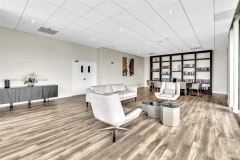 Copropriété à vendre à Aventura, Floride: 2 chambres, 105.82 m2 № 1950319 - photo 6