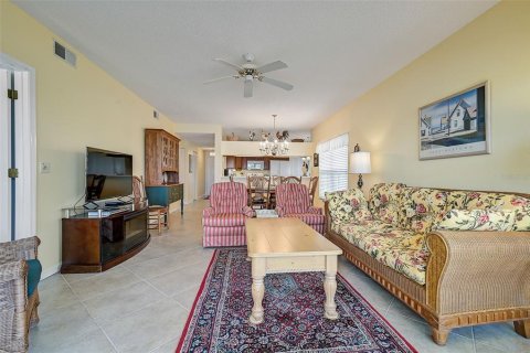 Condo in Bradenton, Florida, 2 bedrooms  № 1193903 - photo 22