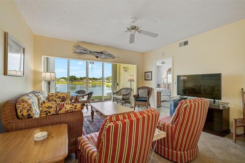 Condo in Bradenton, Florida, 2 bedrooms  № 1193903 - photo 25