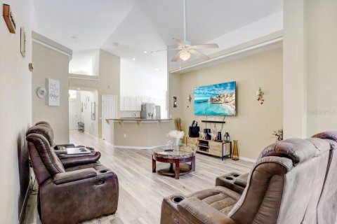 Casa en venta en Davenport, Florida, 4 dormitorios, 178.09 m2 № 1429312 - foto 7