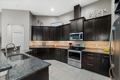 House in Daytona Beach, Florida 4 bedrooms, 184.23 sq.m. № 1389290 - photo 9