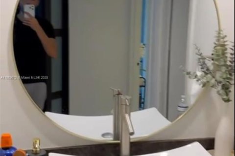 Купить кондоминиум в Авентура, Флорида 1 спальня, 70.14м2, № 1926990 - фото 2