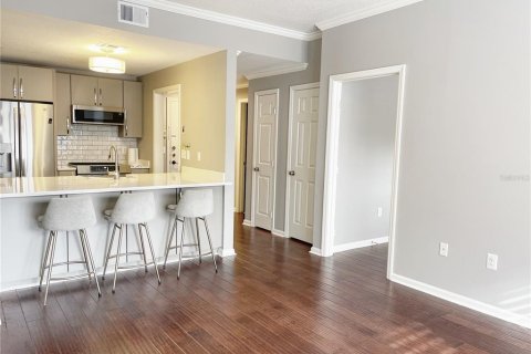 Condominio en alquiler en Tampa, Florida, 2 dormitorios, 87.14 m2 № 1831994 - foto 2