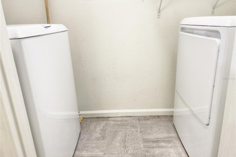 Condominio en alquiler en Tampa, Florida, 2 dormitorios, 87.14 m2 № 1831994 - foto 11