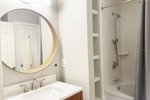 Condominio en alquiler en Tampa, Florida, 2 dormitorios, 87.14 m2 № 1831994 - foto 10